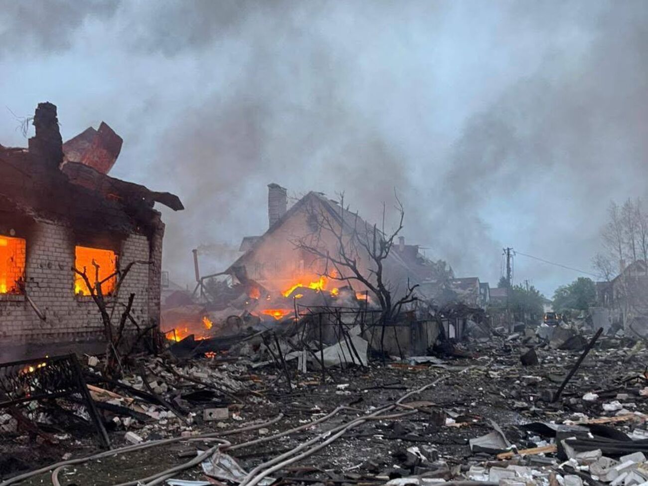 РФ атаковала населенные пункты Украины ракетами и дронами