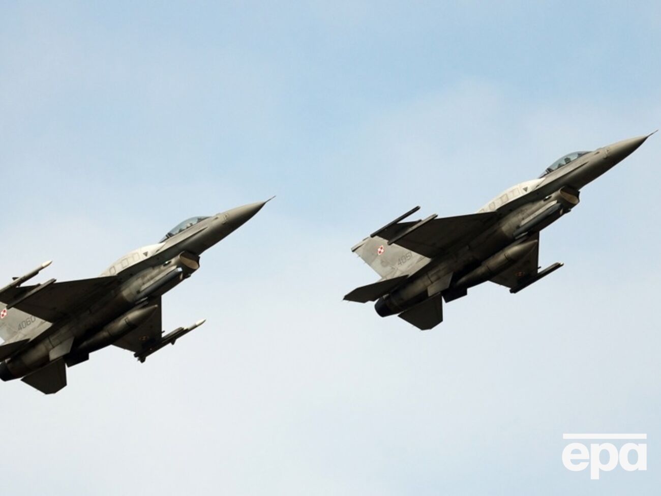 По сообщению оперативного командования польской армии, вооруженные силы Польши были готовы к немедленному реагированию