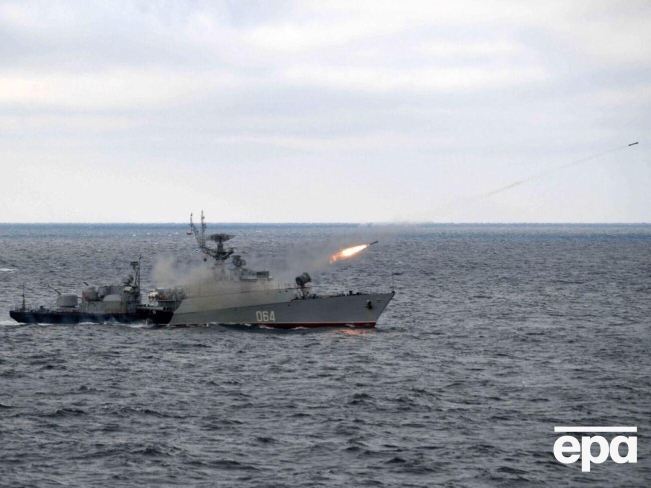 65 ракет сбили, 266 дронов обезвредили