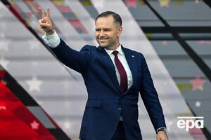 Навроцкий заявил, что это был никотиновый пакетик, и призвал Тшасковского вместе пройти тест на наличие наркотиков в организме