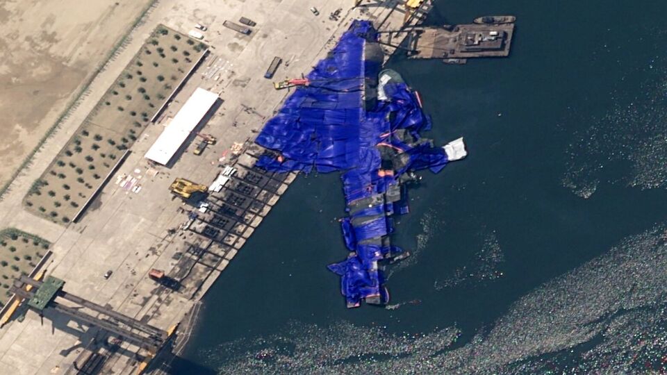 Эсминец КНДР повредили во время церемонии спуска на воду 21 мая