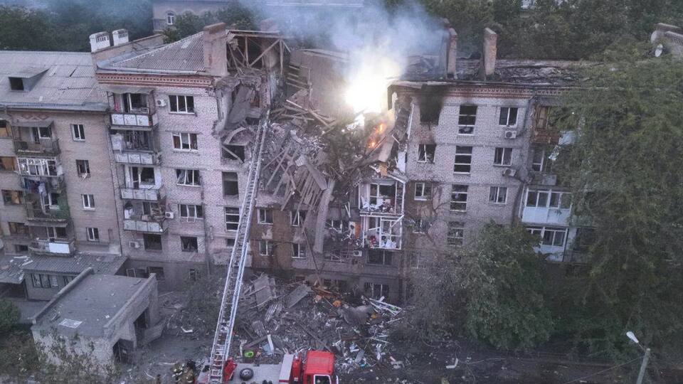 Оккупанты попали по многоэтажке в Николаеве