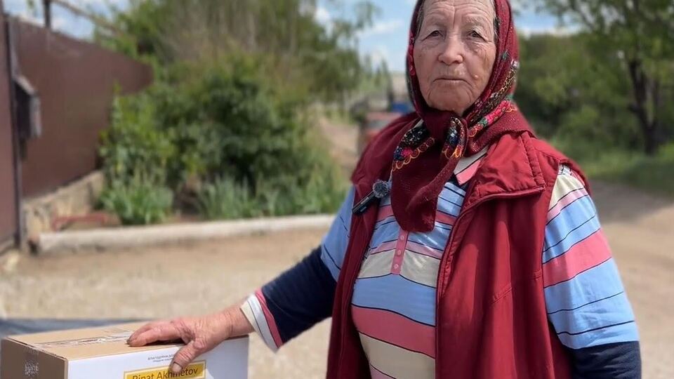 "Зараз, якби не війна, то можна було б жити", – сказала місцева жителька Клавдія Денисівна