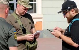 За добу знайшли й затримали двох підозрюваних