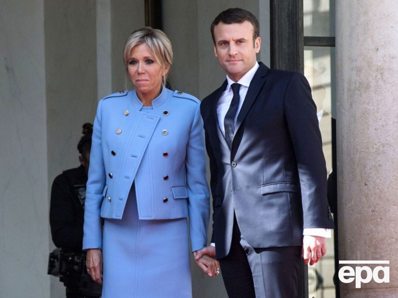 Скандальное видео снято в начале визита Макронов во Вьетнам