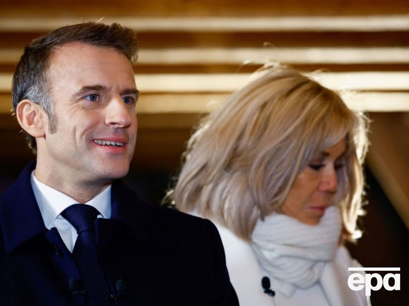 Макрон женился на своей учительнице в 2007 году, а спустя 10 лет стал президентом Франции