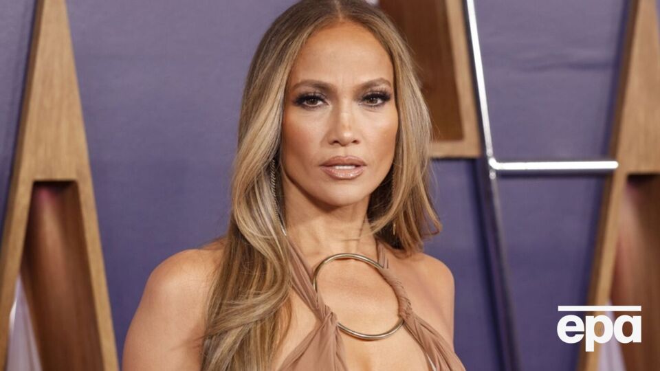 После развода с Аффлеком Лопес не афиширует личную жизнь