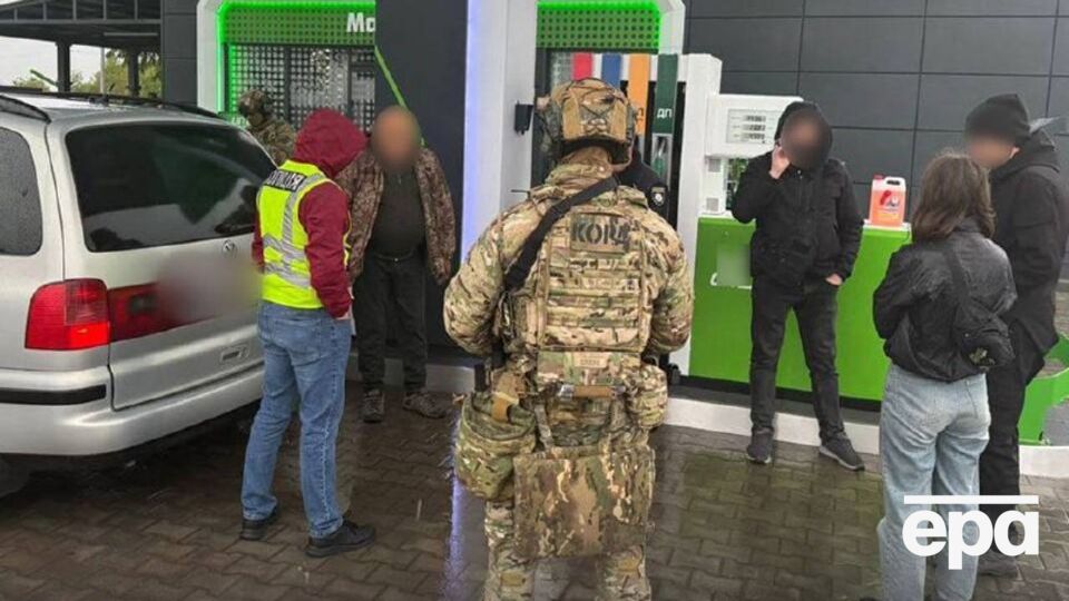 У фигурантов изъяты 12 автомобилей и 17 единиц оружия
