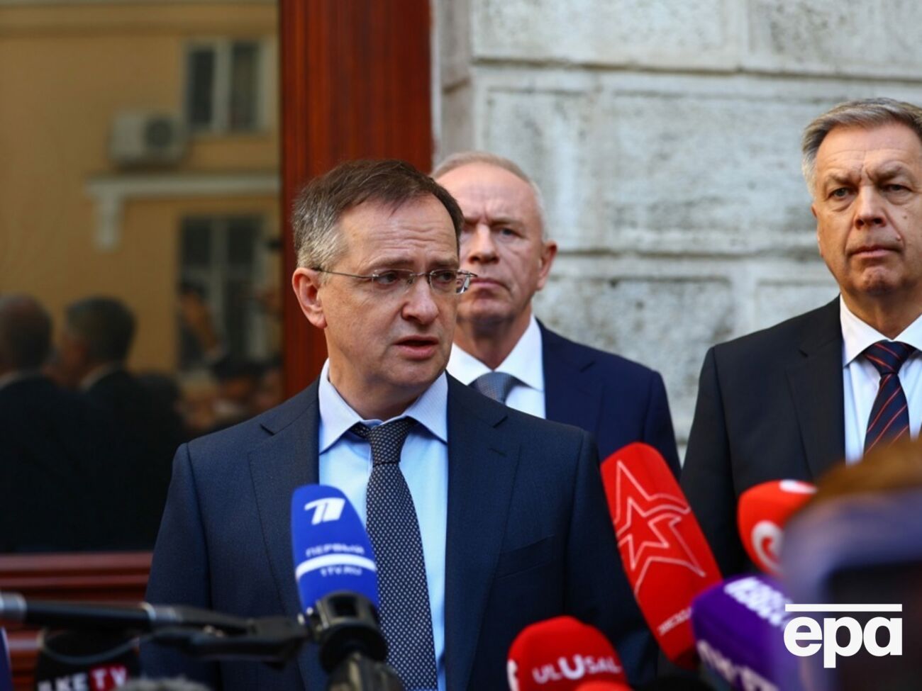 США дають зрозуміти РФ, що вважали б за краще уникнути участі Мединського в переговорах про закінчення війни в Україні, писали ЗМІ