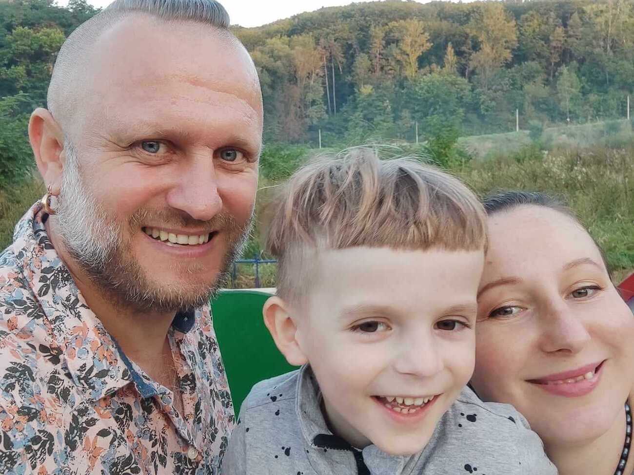 Отец умершего мальчика рассказал, что защитники врача в суде хлопочут об остановке производства по делу