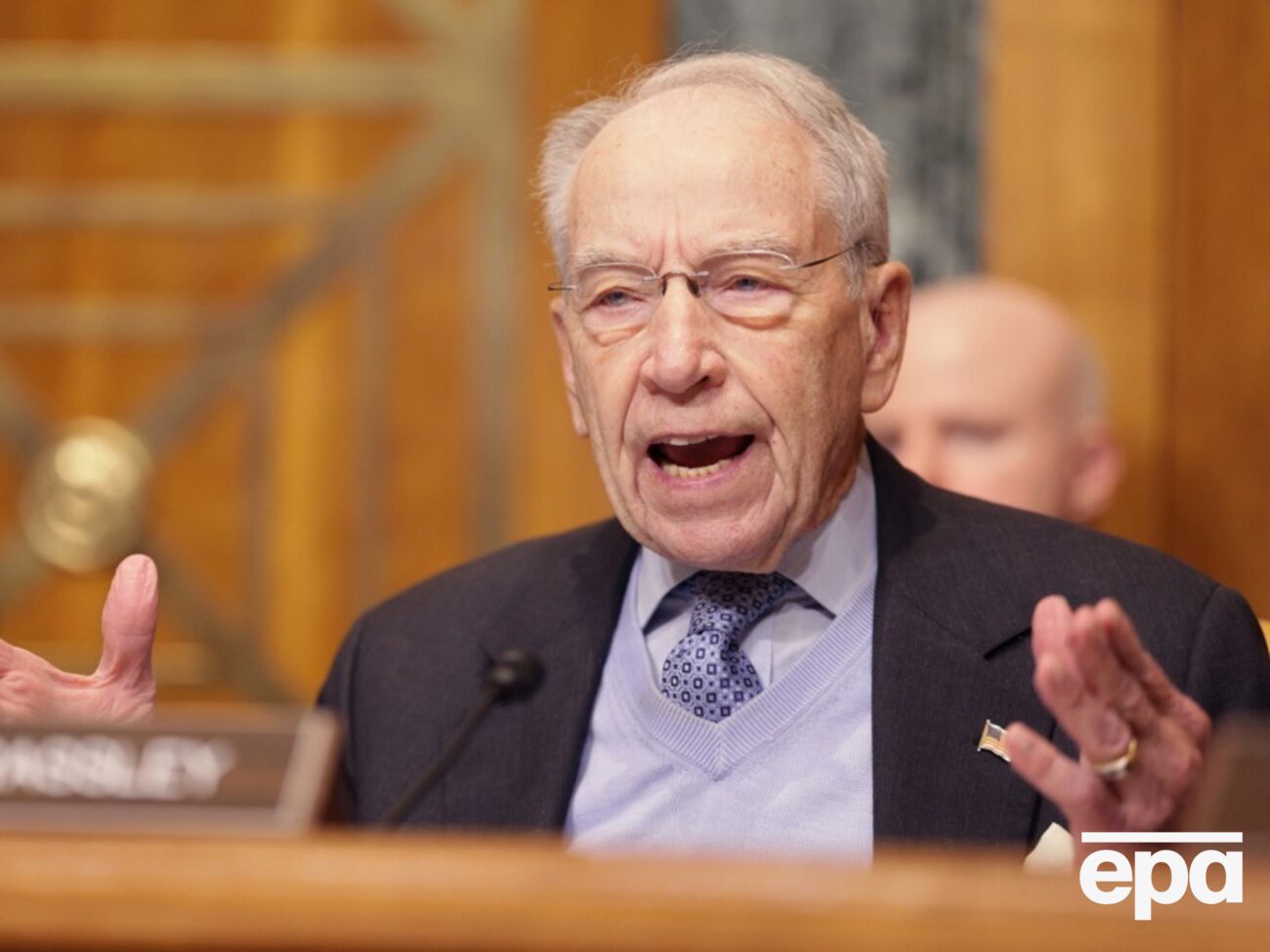 Грассли обратился к Трампу в социальной сети