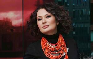 Мозговая родилась в семье композитора и главного режиссера Дворца "Украина"