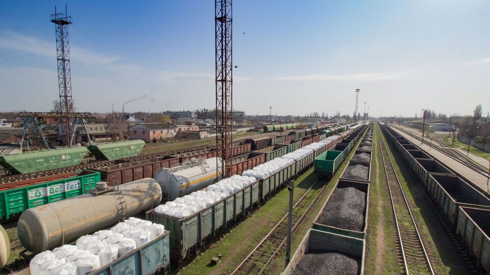 Встановлення тарифної межі у 26 тонн суперечить міжнародним стандартам морської логістики, зазначили в АМЕУ