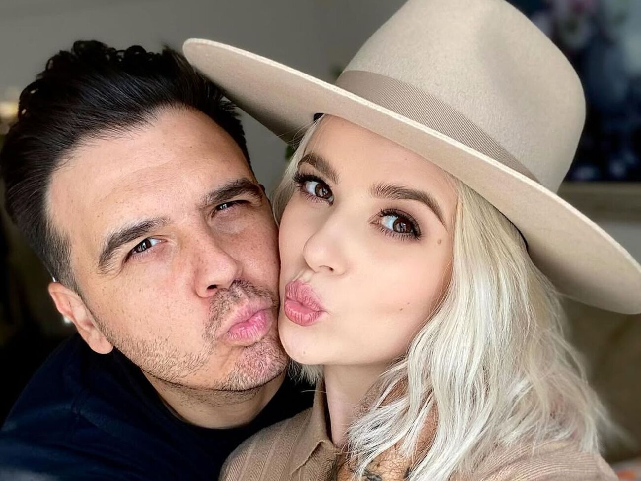 В 2018 году артистка вышла замуж за Сааведру