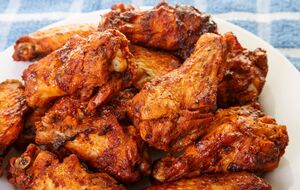 Для блюда вам понадобится две головки чеснока