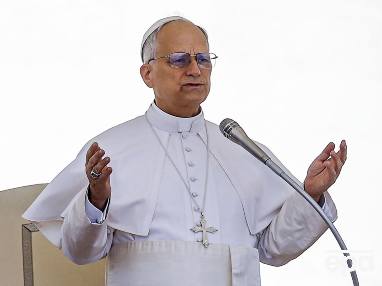 Папа Лев призвал к прекращению войны РФ против Украины и переговорам