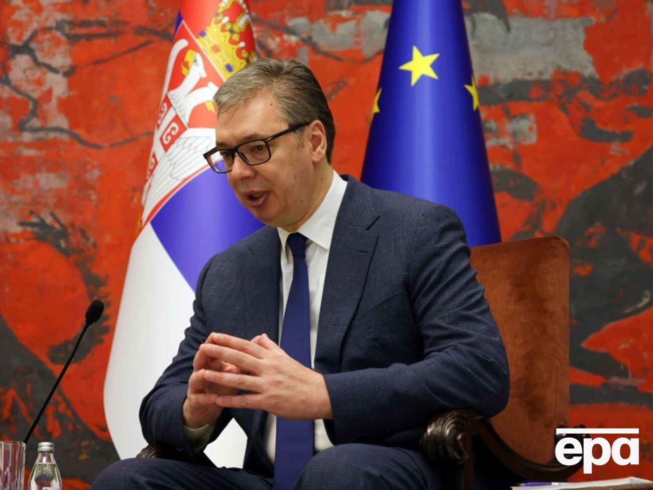 Вучич перервав поїздку до США