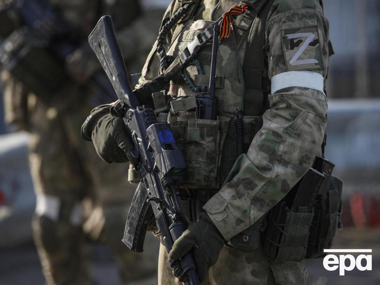 Беглецы оставили свою военную форму, пишут в "Атеш"