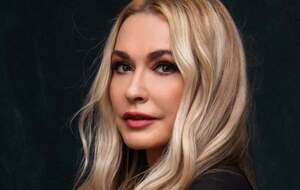 Сумская рассказала, что добавляет в борщ синюю капусту