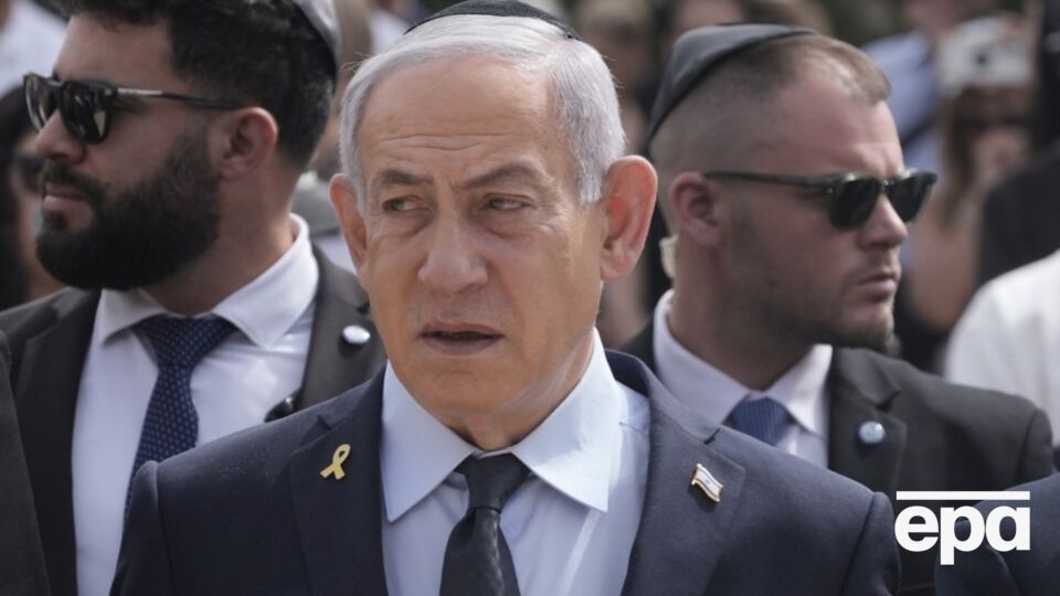 По данным агентства, решение о расширении наступления возникло в результате давления на Нетаньяху из-за продолжающейся войны Израиля с ХАМАС