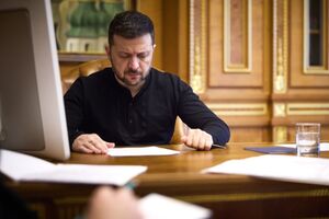 По данным журналистов, украинские власти настаивают, что прекращение огня должно предшествовать переговорам о мире