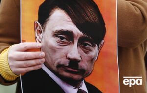 У Росії під заборону потрапили відредаговані світлини, на яких Путіну домалювали вуса й зачіску, як у Гітлера