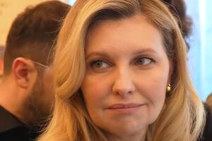 Зеленська часто віддає перевагу одягу нестандартного крою