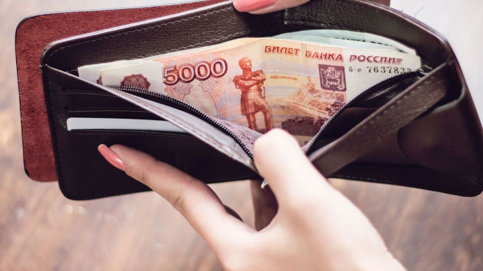 Кремль сможет блокировать расчеты россиян, сообщили в ГУР МО