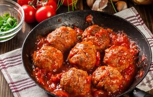 Для блюда вам понадобится 500 г свиного фарша