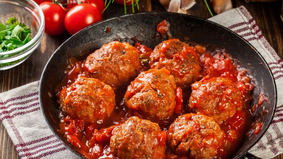 Для блюда вам понадобится 500 г свиного фарша