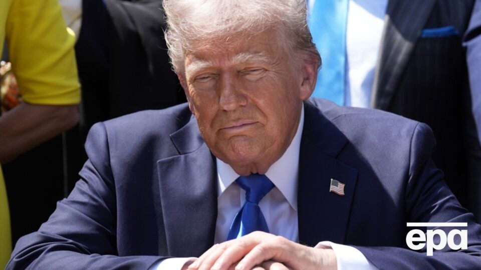 Трампа звинуватили у глузуванні з католиків