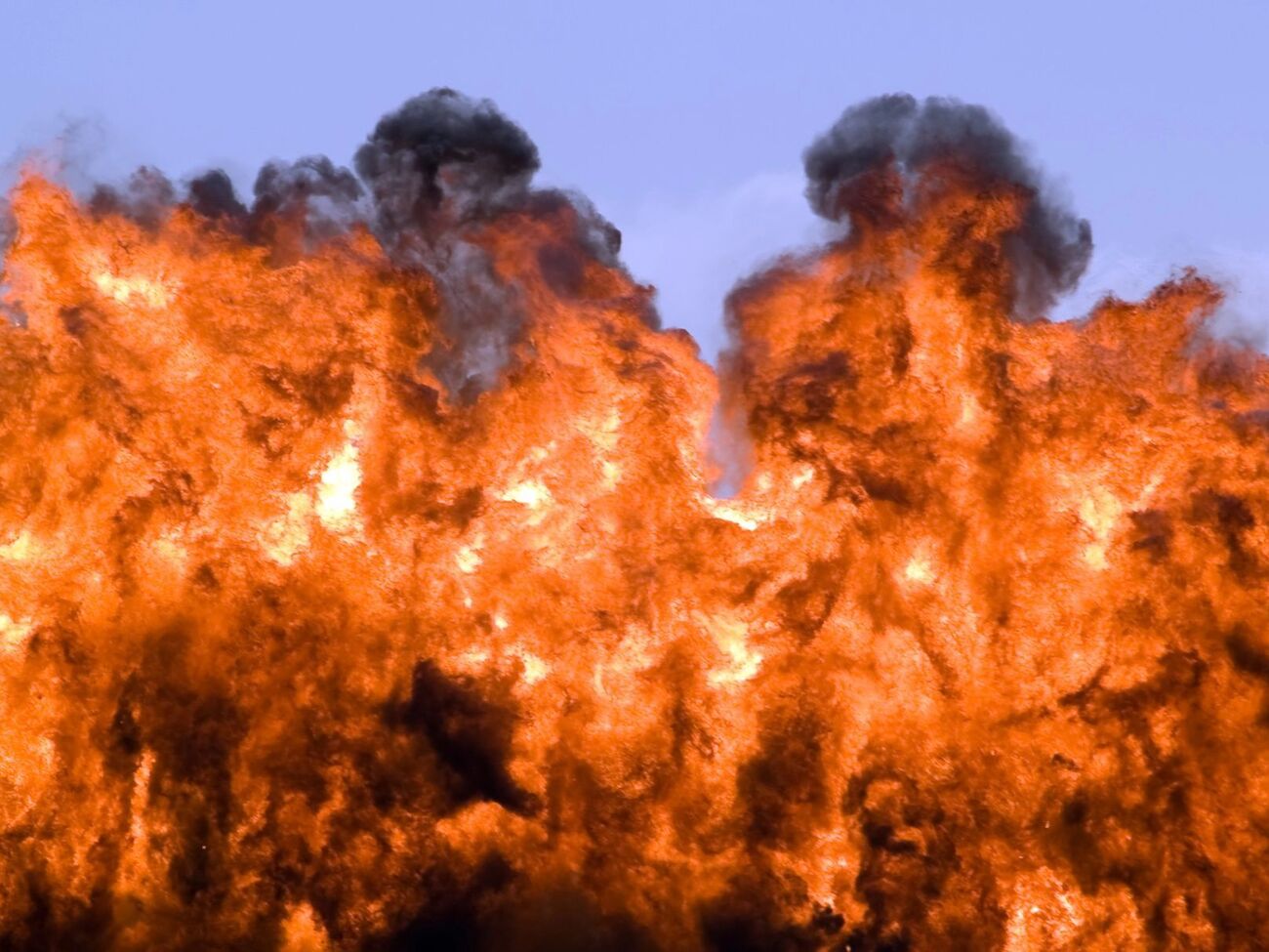 На заводе начались пожары