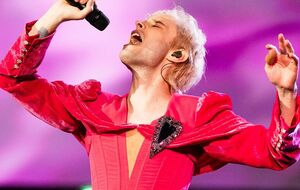 Костюми для Ziferblat створив модельєр Іван Фролов