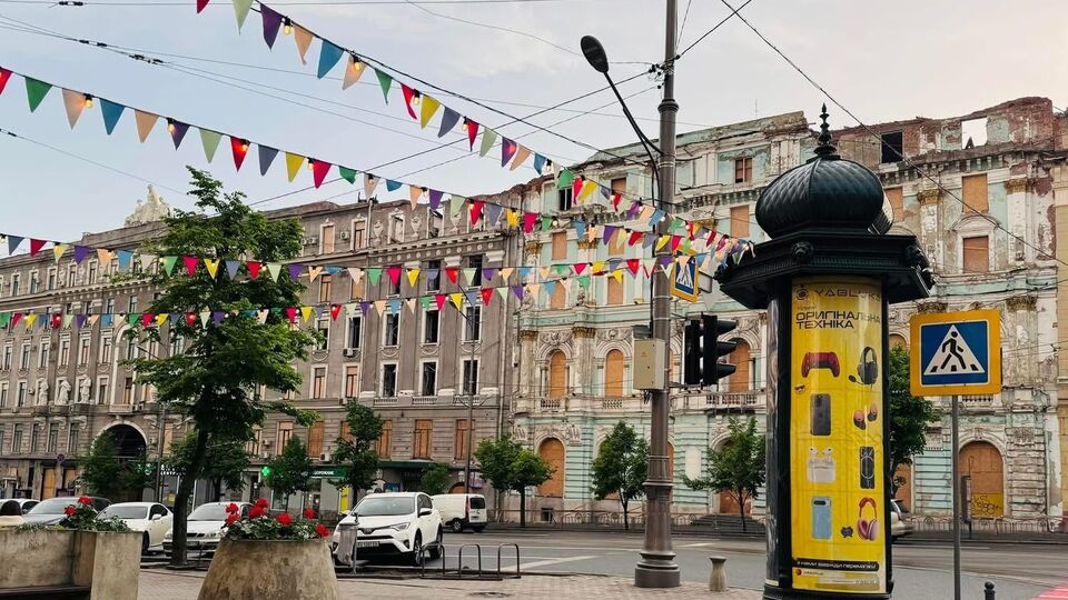 Окупанти б'ють по житлових кварталах Харкова