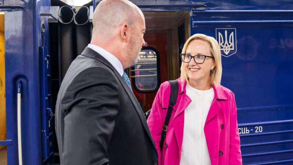 Дэвис назначили на должность 1 мая 2025 года