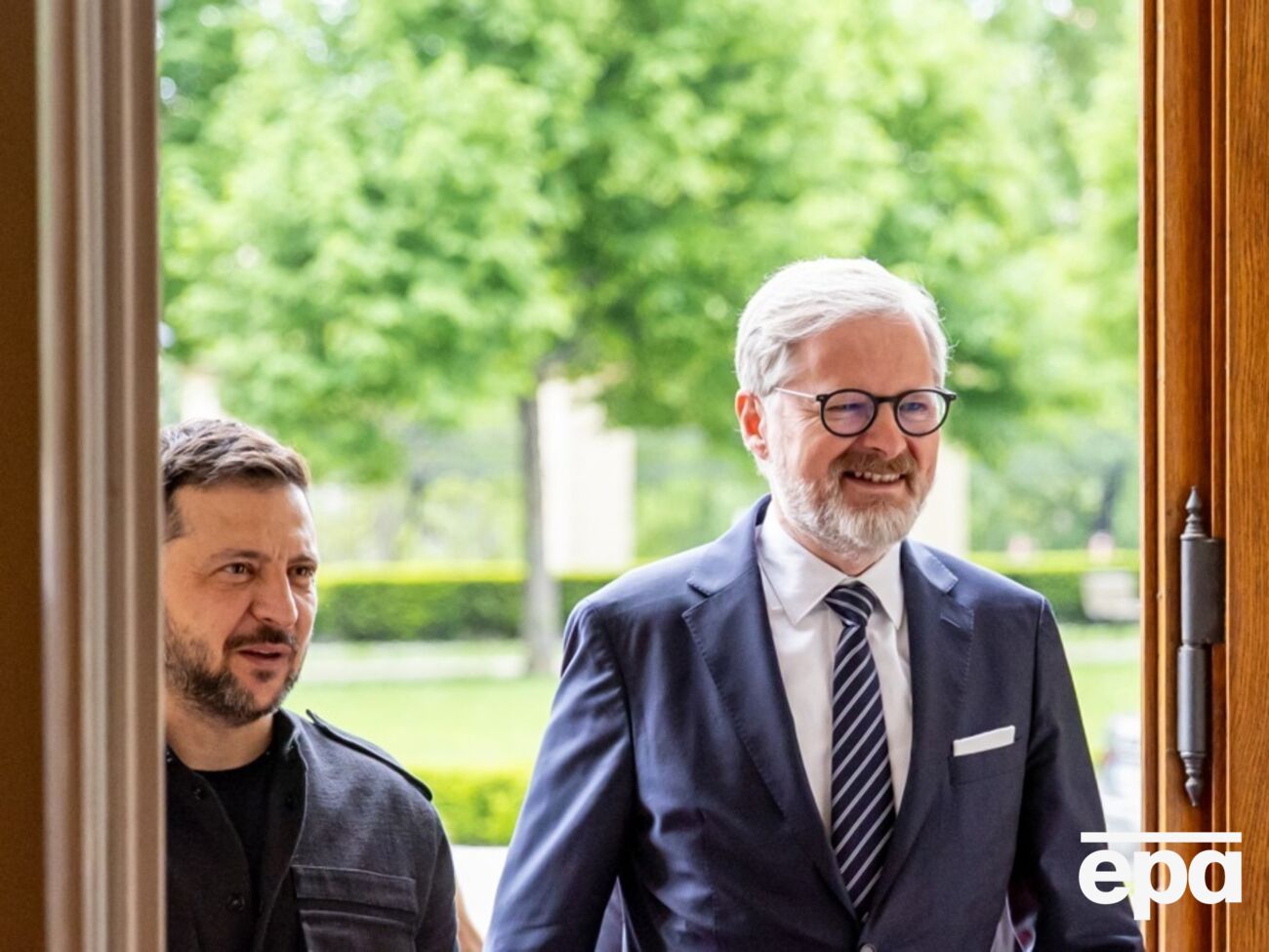 Фіала й Зеленський розповіли про програму навчання українських льотчиків