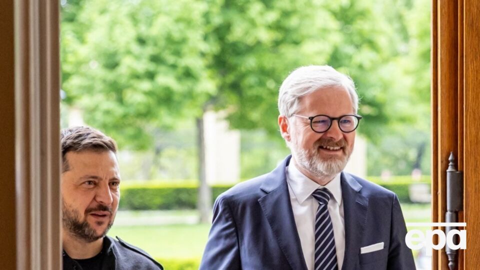 Фіала й Зеленський розповіли про програму навчання українських льотчиків