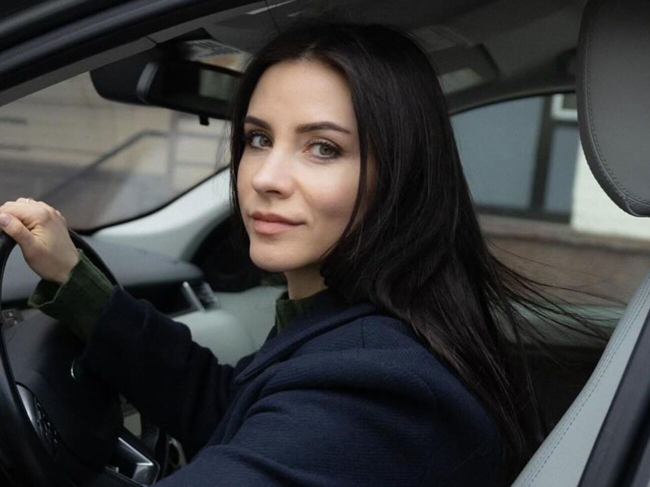 В первые дни боев взяли в плен "министра обороны "ДНР", через месяц – освободили Мариуполь. Так создавался "Азов"