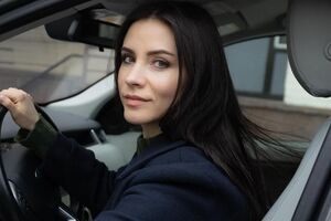 В первые дни боев взяли в плен "министра обороны "ДНР", через месяц – освободили Мариуполь. Так создавался "Азов"