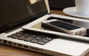 Кущ: Товары известных брендов завозят в Украину под видом дешевых аксессуаров