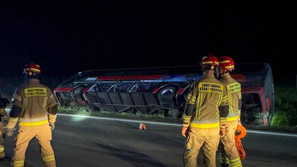 Автобус упал в кювет недалеко от Вроцлава