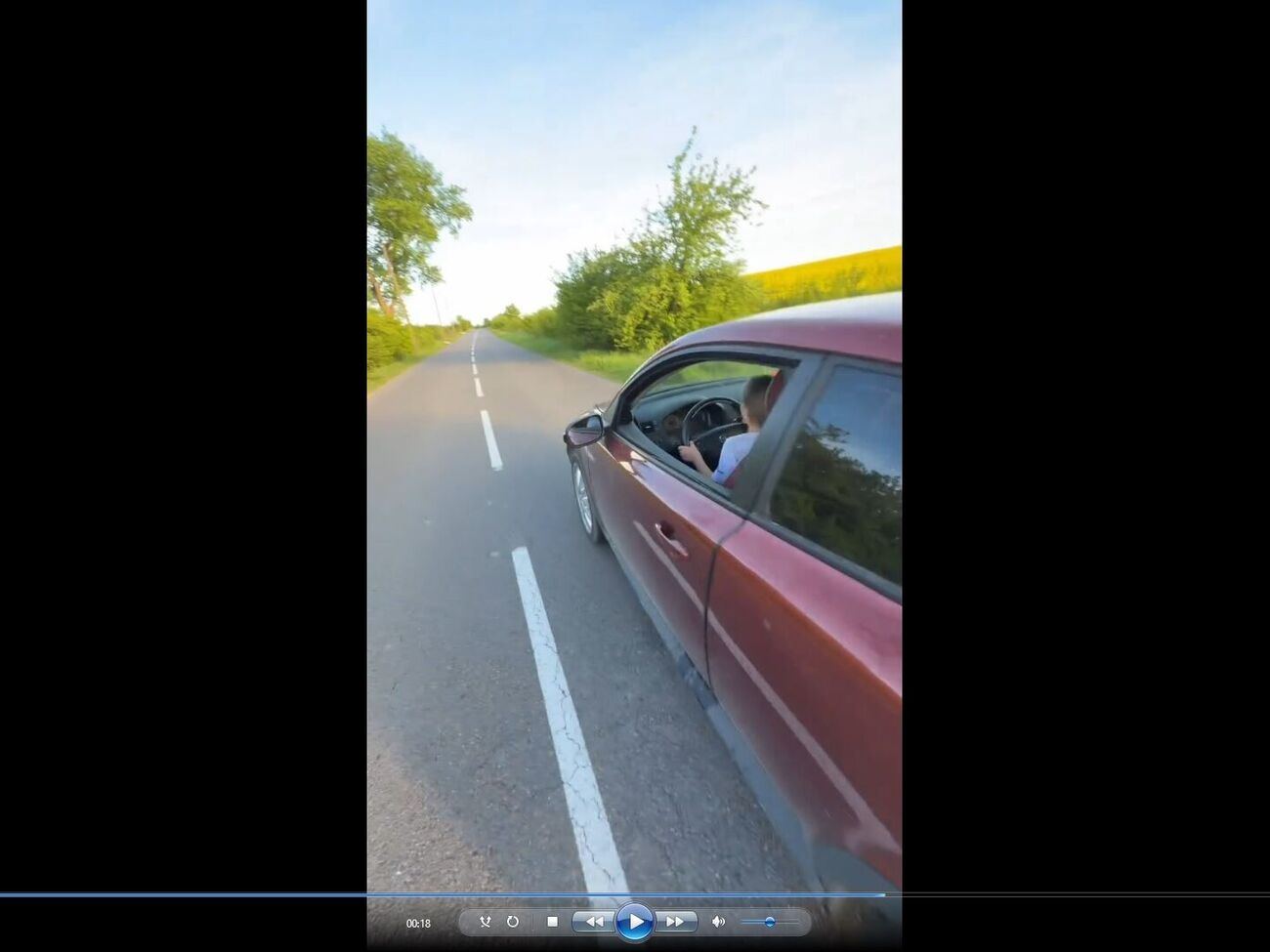 Мужчина снимал поездку на видео