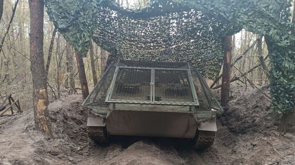 Инициатива "Стальной фронт" наладила изготовление защитных экранов для разных видов военной техники