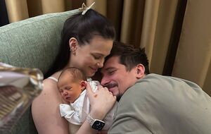 Сахневич и Позитив скрывали несколько недель, что у них родилась дочь