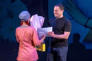 Білоусов: Підтримуємо медичних працівників, від їхньої роботи залежить життя й здоров'я всієї громади