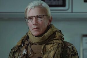 Наша броня – це люди. Де впав Shahed – уже працює кран, сапер, електрик і поряд жіночка – з термосом кави для них