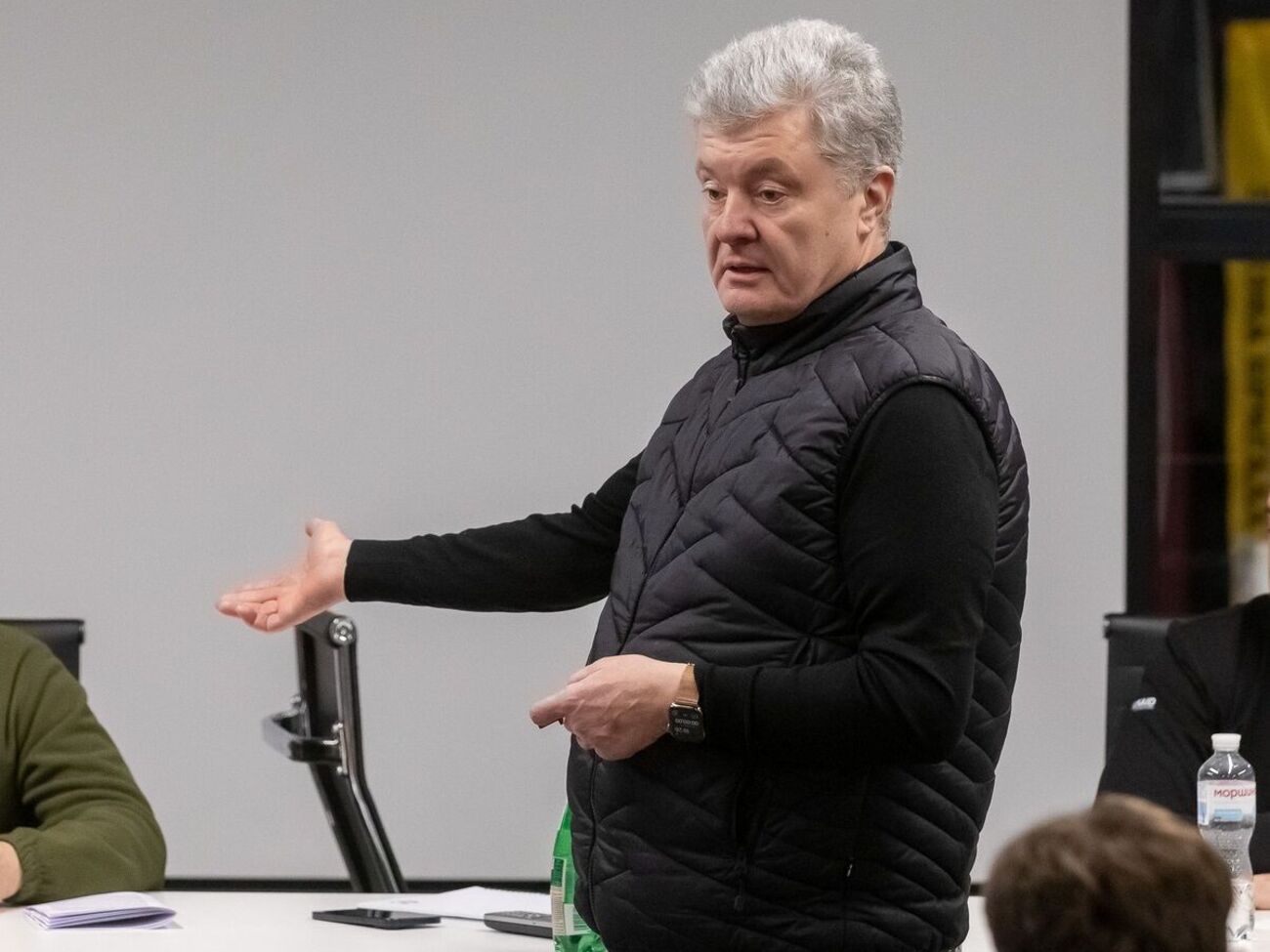 Отказ фракции "Евросолидарность" поддержать соглашение создает сигнал о якобы политической несогласованности внутри Украины, подчеркнул политолог