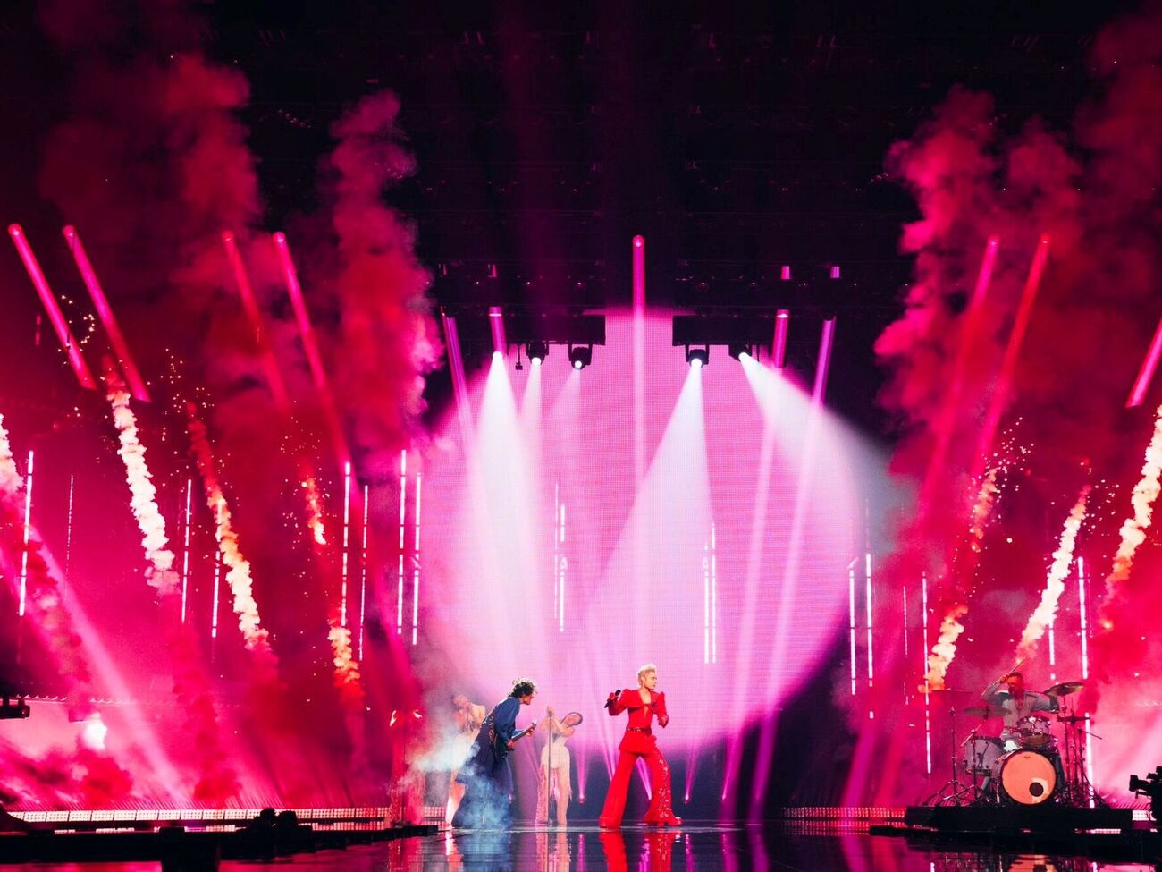 Представители Украины выйдут на сцену в первой половине первого полуфинала c песней Bird of Pray