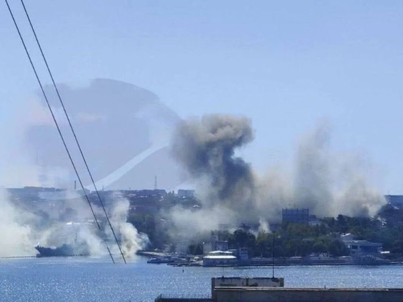 СМИ сообщали о взрывах в Крыму 2 мая