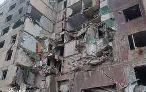 Поисково-спасательные работы продолжаются, сообщили в ГСЧС